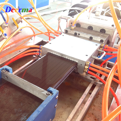 22 1 Screw L/D Ratio WPC Profile Production Line for Hollow Decking