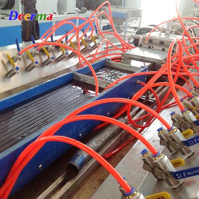 Double-Screw WPC Decking Production Machine Line with Output and 22 1 Screw L/D Ratio
